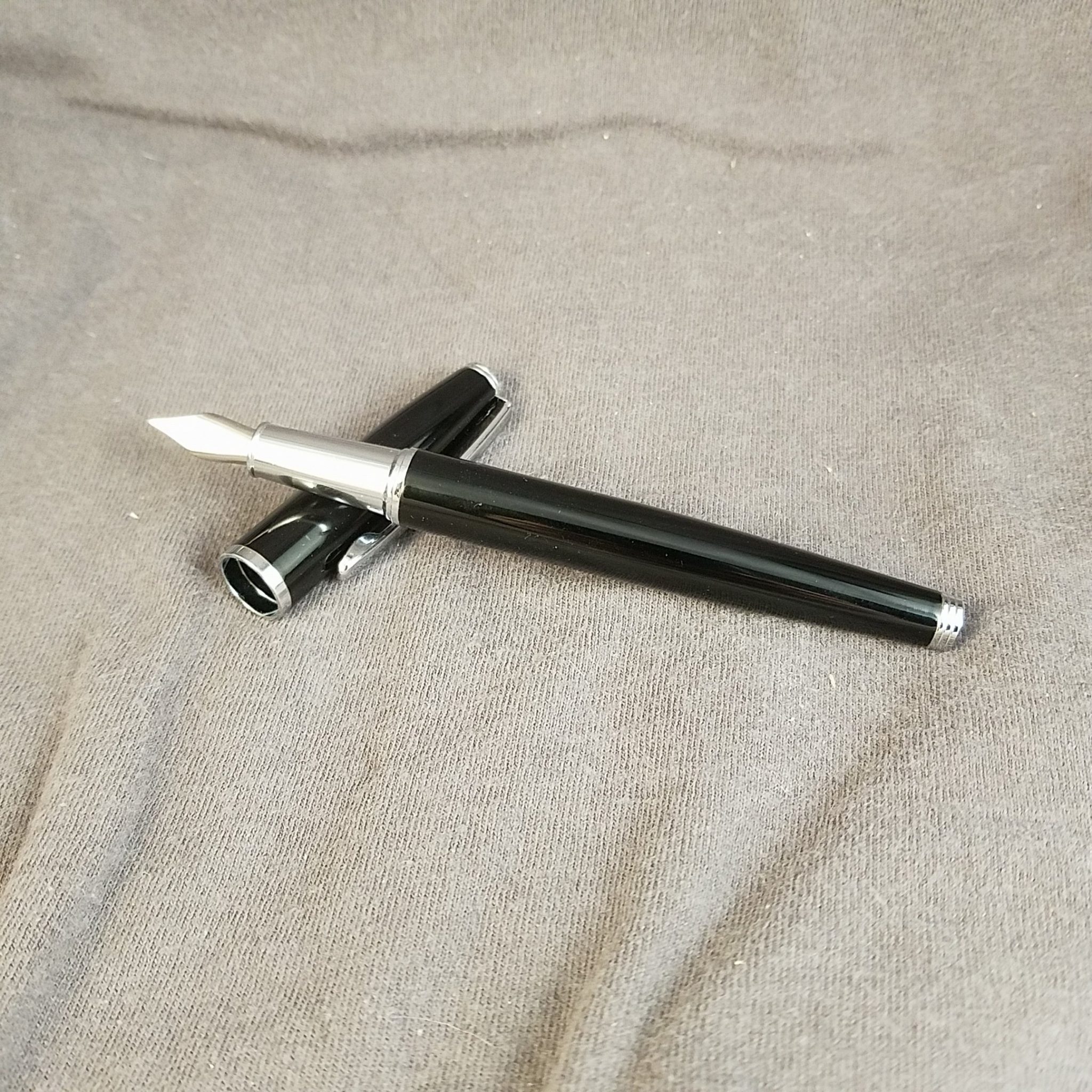 Review: Amazon Basics Fountain Pen | Comfortable Shoes Studio